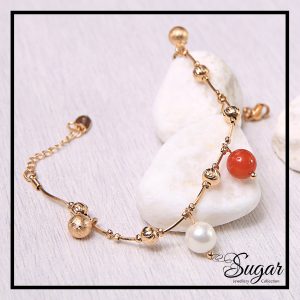 Gold Plated Bracelet with Pearls (B00618)